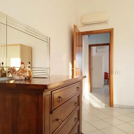 Papaia By Interhome