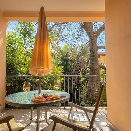 Papaia By Interhome *